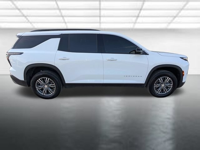 Used 2025 Chevrolet Traverse LT FWD image 35