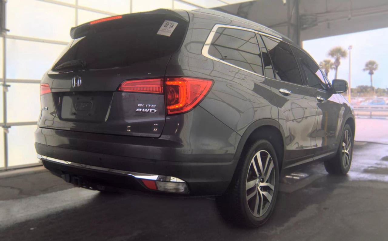 Used 2017 Honda Pilot Elite image 4