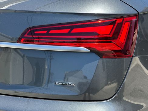 Used 2023 Audi Q5 e Premium w/ Convenience Package AWD/4WD image 28