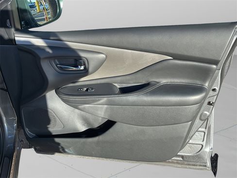 Used 2024 Nissan Murano SL image 37