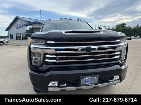 Used 2020 Chevrolet Silverado 3500 High Country image 37