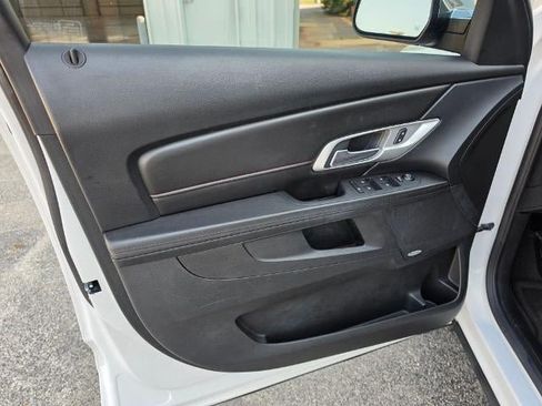 Used 2017 GMC Terrain SLT w/ Open Road Package FWD image 15