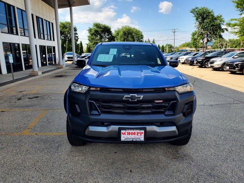 Used 2026 Chevrolet Colorado Trail Boss AWD/4WD image 2
