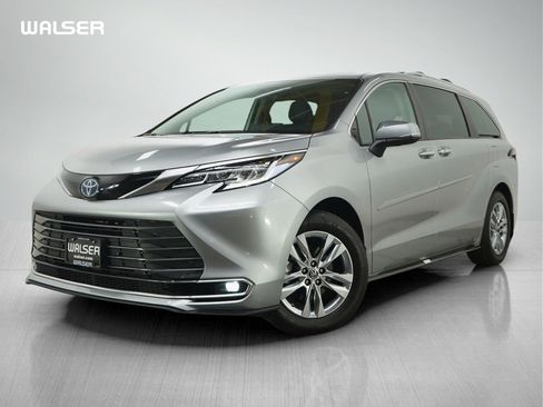 Used 2024 Toyota Sienna Limited AWD/4WD image 1