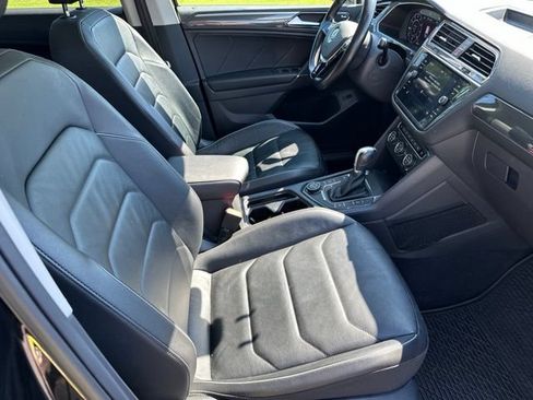 Used 2018 Volkswagen Tiguan SEL Premium AWD/4WD image 26