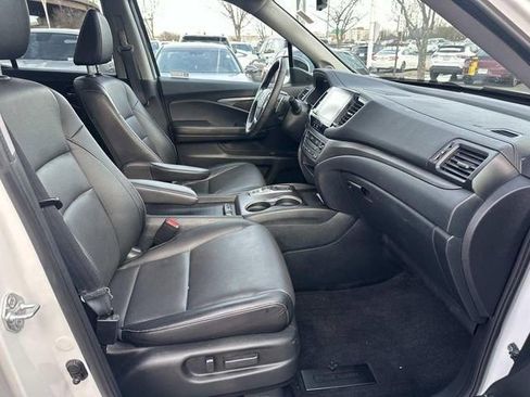 Used 2023 Honda Ridgeline RTL-E image 11