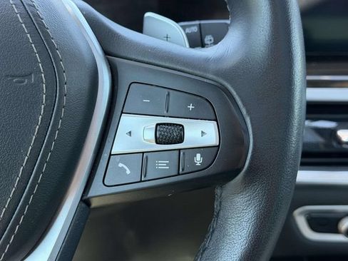 Used 2025 BMW X5 xDrive50e AWD/4WD image 22
