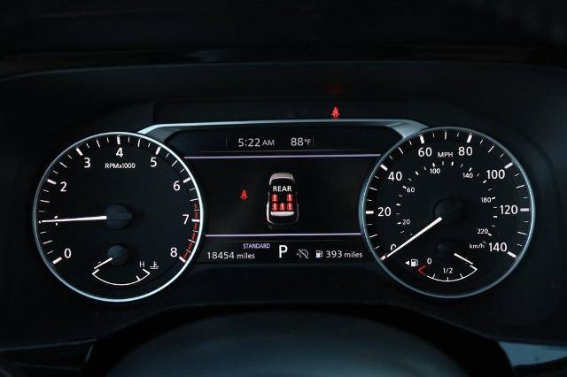 Certified 2025 Nissan Pathfinder SV w/ SV Premium Package FWD image 14