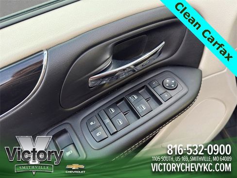 Used 2019 Dodge Grand Caravan SXT image 12