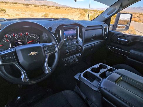 Used 2020 Chevrolet Silverado 2500 LT image 7