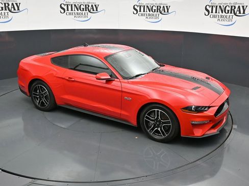 Used 2022 Ford Mustang GT Premium w/ Equipment Group 401A RWD image 18
