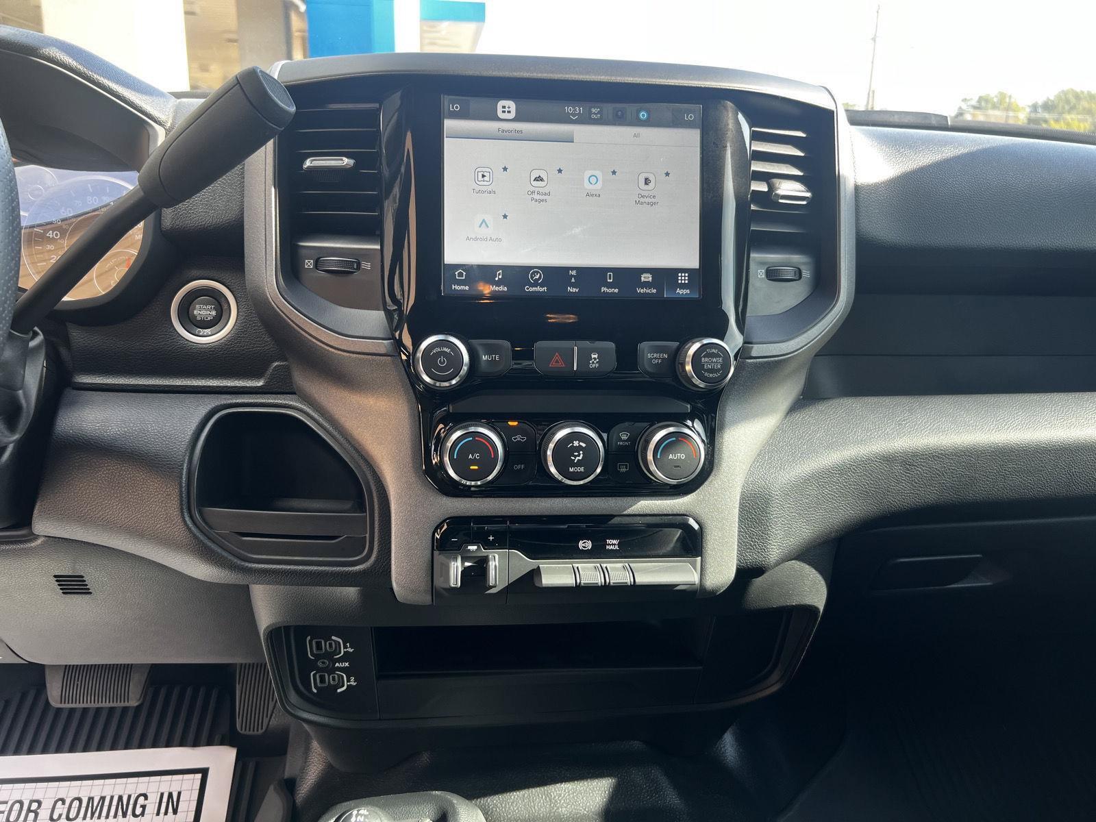 Used 2024 RAM 2500 Tradesman w/ Chrome Appearance Group AWD/4WD image 24
