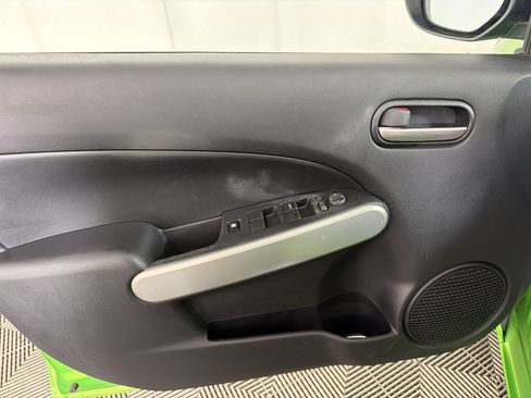 Used 2011 MAZDA MAZDA2 Sport FWD image 14