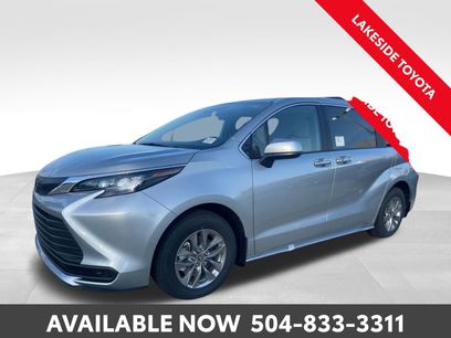 New 2025 Toyota Sienna LE
