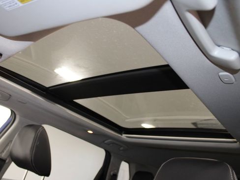 Used 2023 Nissan Rogue SL FWD image 35