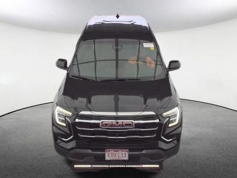 Used 2025 GMC Terrain Elevation AWD/4WD image 2