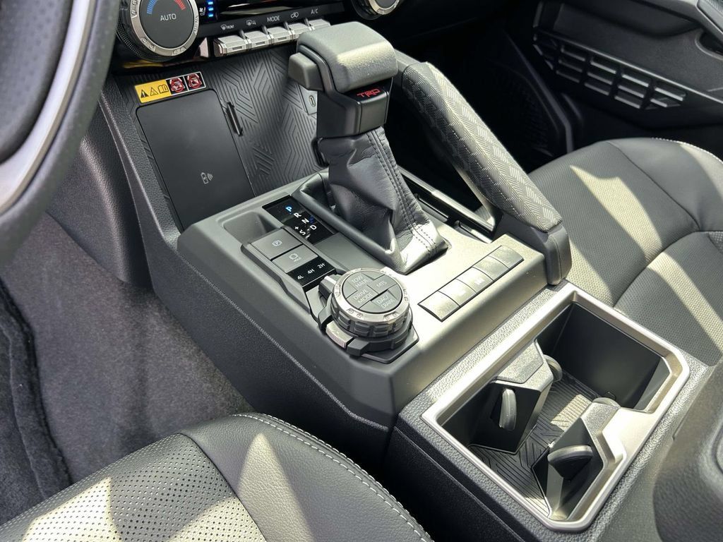 New 2026 Toyota 4Runner TRD Off-Road Premium AWD/4WD image 23
