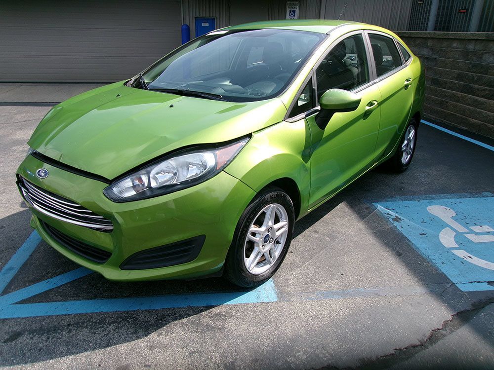 Used 2019 Ford Fiesta SE FWD image 1