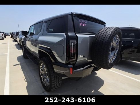 Used 2025 GMC Hummer EV 3X AWD/4WD image 4
