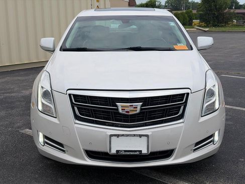 Used 2017 Cadillac XTS Luxury FWD image 2
