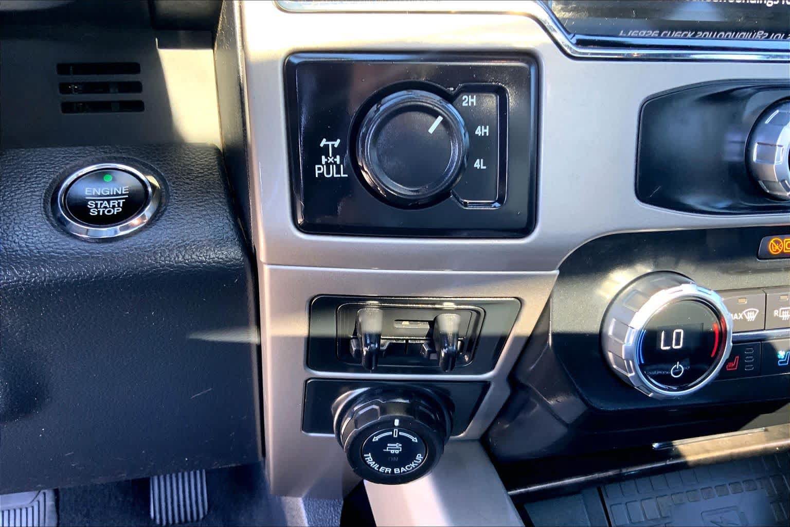 Used 2022 Ford F250 Lariat w/ Lariat Ultimate Package AWD/4WD image 33