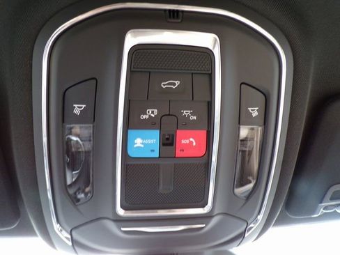 New 2025 Jeep Grand Cherokee L Limited w/ Black Appearance Package image 30