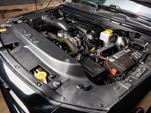 Used 2022 RAM 1500 Laramie image 41