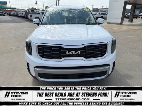 Used 2025 Kia Telluride S FWD image 7