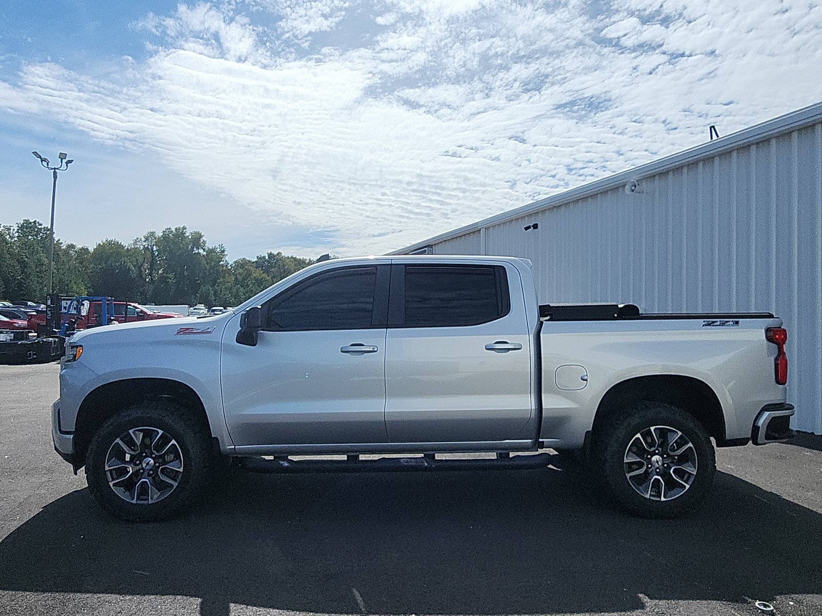 Used 2020 Chevrolet Silverado 1500 RST AWD/4WD image 2