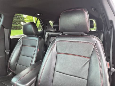 Used 2023 Chevrolet Equinox RS w/ RS Leather Package FWD image 16