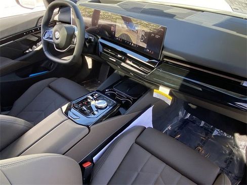 New 2026 BMW 530i w/ Premium Package image 12