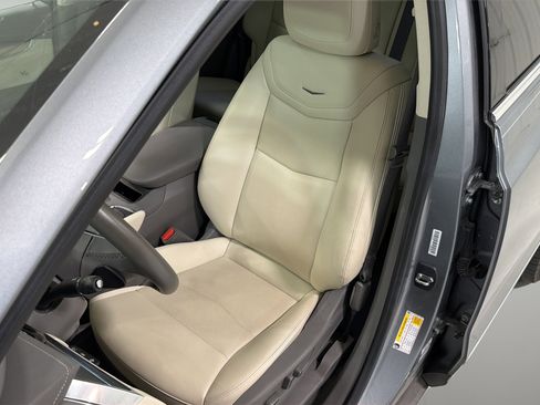 Used 2024 Cadillac XT5 Premium Luxury w/ Technology Package FWD image 9