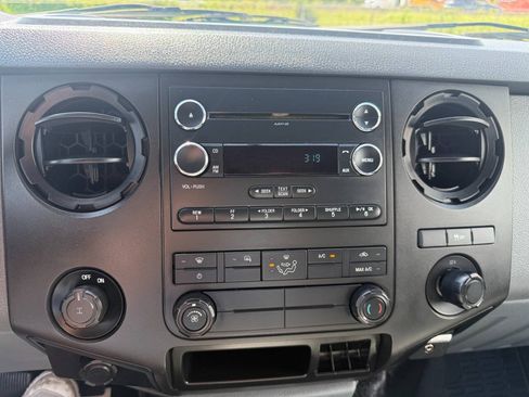 Used 2016 Ford F250 XL w/ Power Equipment Group RWD image 17