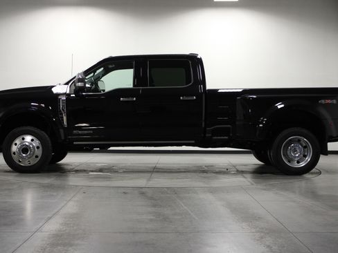 Used 2024 Ford F450 Platinum w/ Snow Plow Prep Package image 7