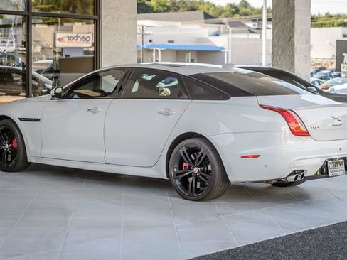 Used 2016 Jaguar XJ image 7