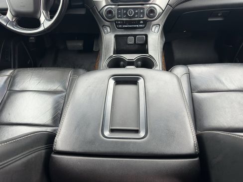 Used 2019 Chevrolet Tahoe LT image 16