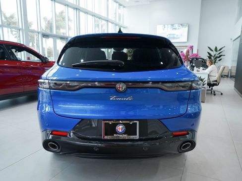 New 2024 Alfa Romeo Tonale Veloce image 7