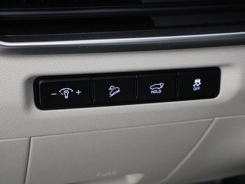 Used 2025 Kia Telluride S FWD image 23