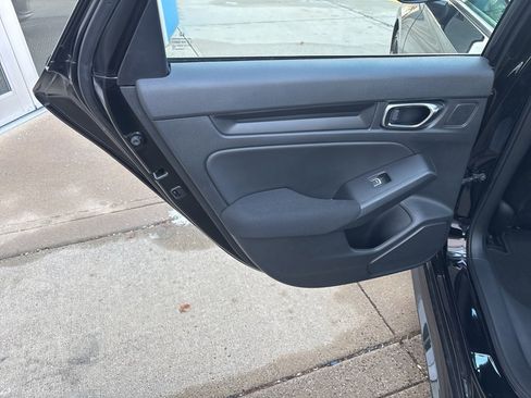 Used 2022 Honda Civic Sport image 10