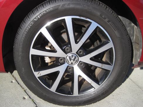 Used 2016 Volkswagen Jetta SE image 16