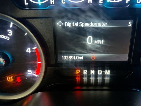 Used 2020 Ford F350 XLT w/ XLT Premium Package AWD/4WD image 13
