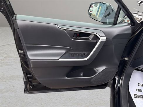 Used 2023 Toyota RAV4 LE image 6