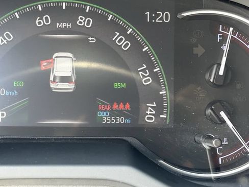 Used 2019 Toyota RAV4 Limited w/ Cold Weather Package FWD image 34