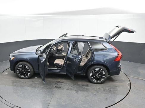 New 2026 Volvo XC60 B5 Plus w/ Climate Package AWD/4WD image 48
