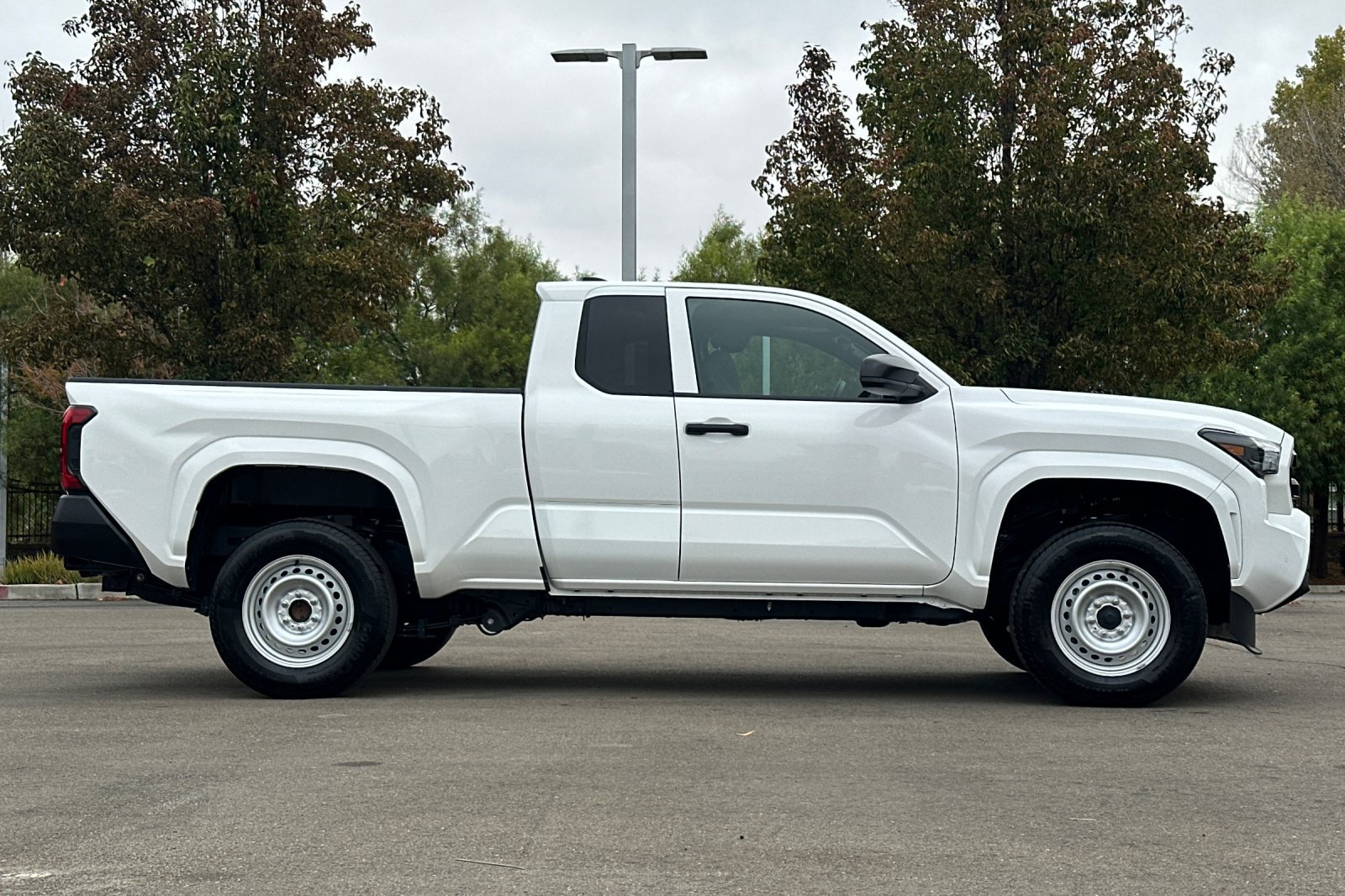 Certified 2026 Toyota Tacoma SR w/ SR Upgrade Package AWD/4WD image 3