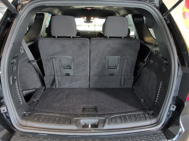 Used 2024 Dodge Durango R/T w/ Blacktop Package AWD/4WD image 32