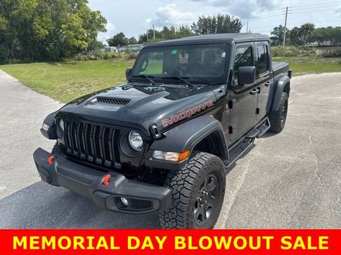 Used 2023 Jeep Gladiator Mojave AWD/4WD image 3