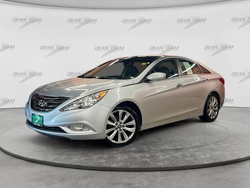 Used 2012 Hyundai Sonata Limited FWD image 3