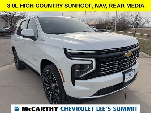 Used 2025 Chevrolet Tahoe High Country image 2