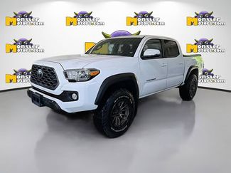 Used 2020 Toyota Tacoma TRD Sport AWD/4WD video 1